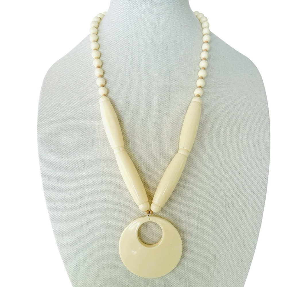 Tribal Bohemian Style Faux Ivory Bone Circle Pendant Necklace with Round Beads